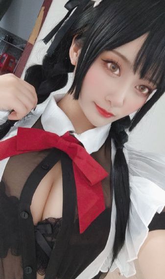 漂亮的保姆免费观看_4K手机在线看